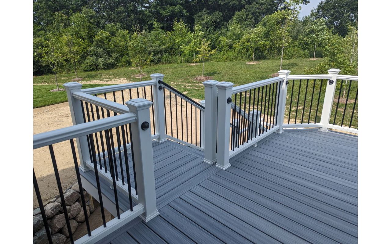Best Trex Deck Builders Livonia