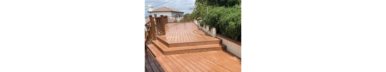 2-Story Trex Tiki Torch Deck