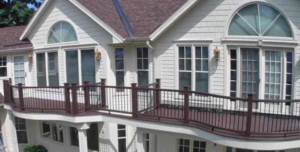 Curved Transcend Railings and Curved Trex Decking