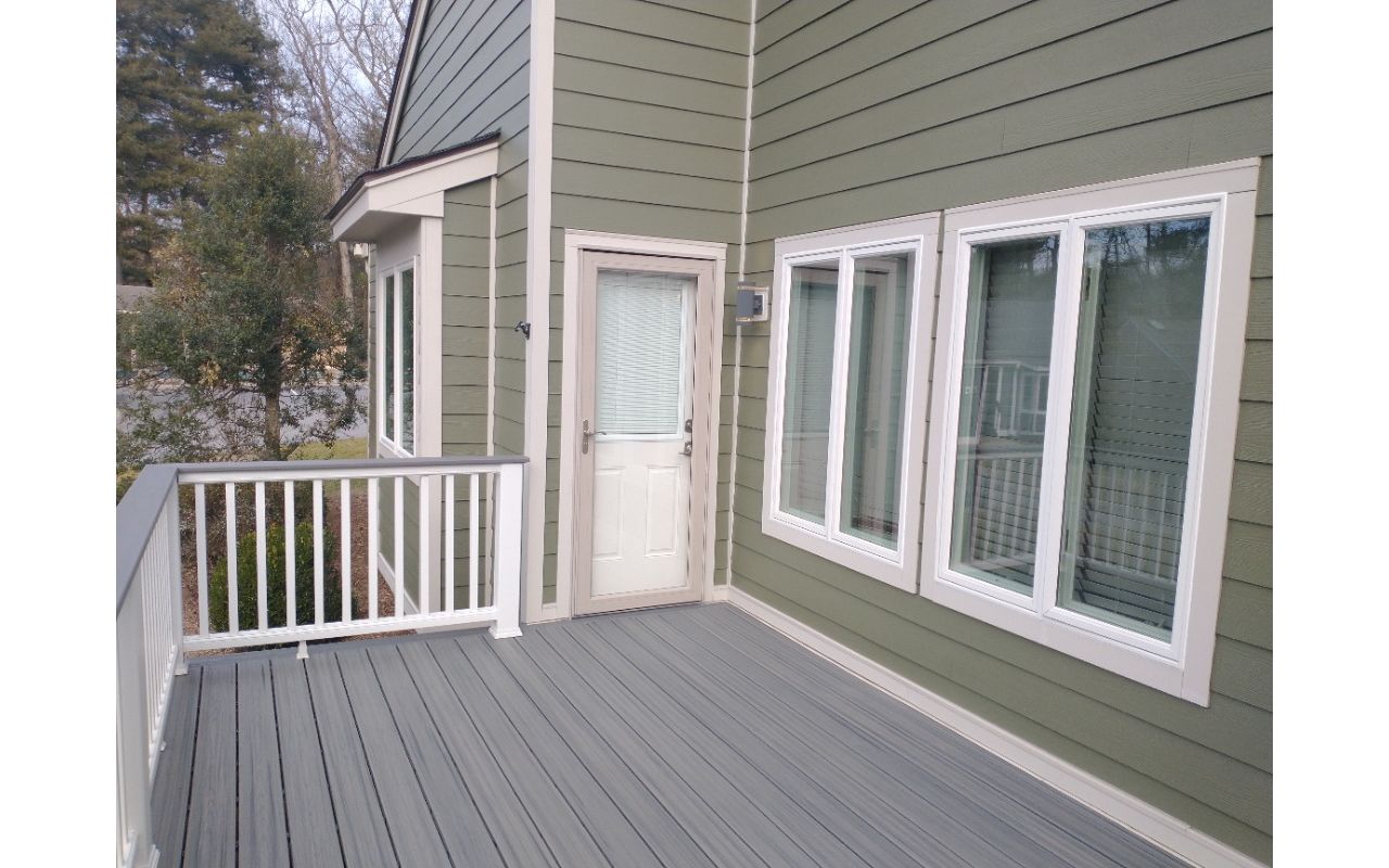 Trex Island Mist deck complements any exterior home color.