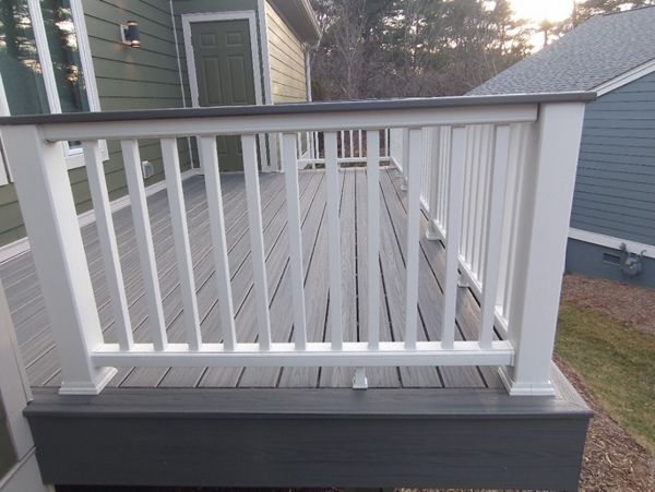 Trex Transcend Classic White balusters.