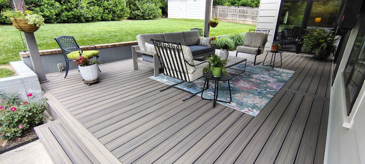 Trex Enhance Naturals and fascia in Rocky Harbor.