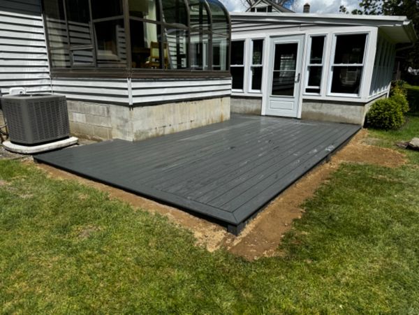 Clam Shell Walk-off Deck