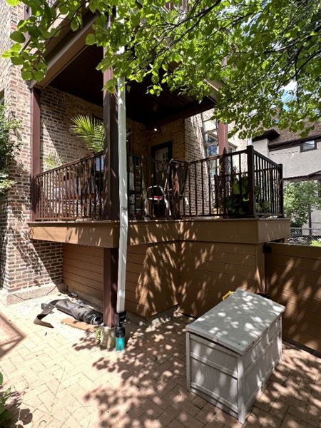 2 Story Rear Deck, Andersonville