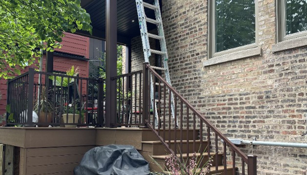 2 Story Rear Deck, Andersonville