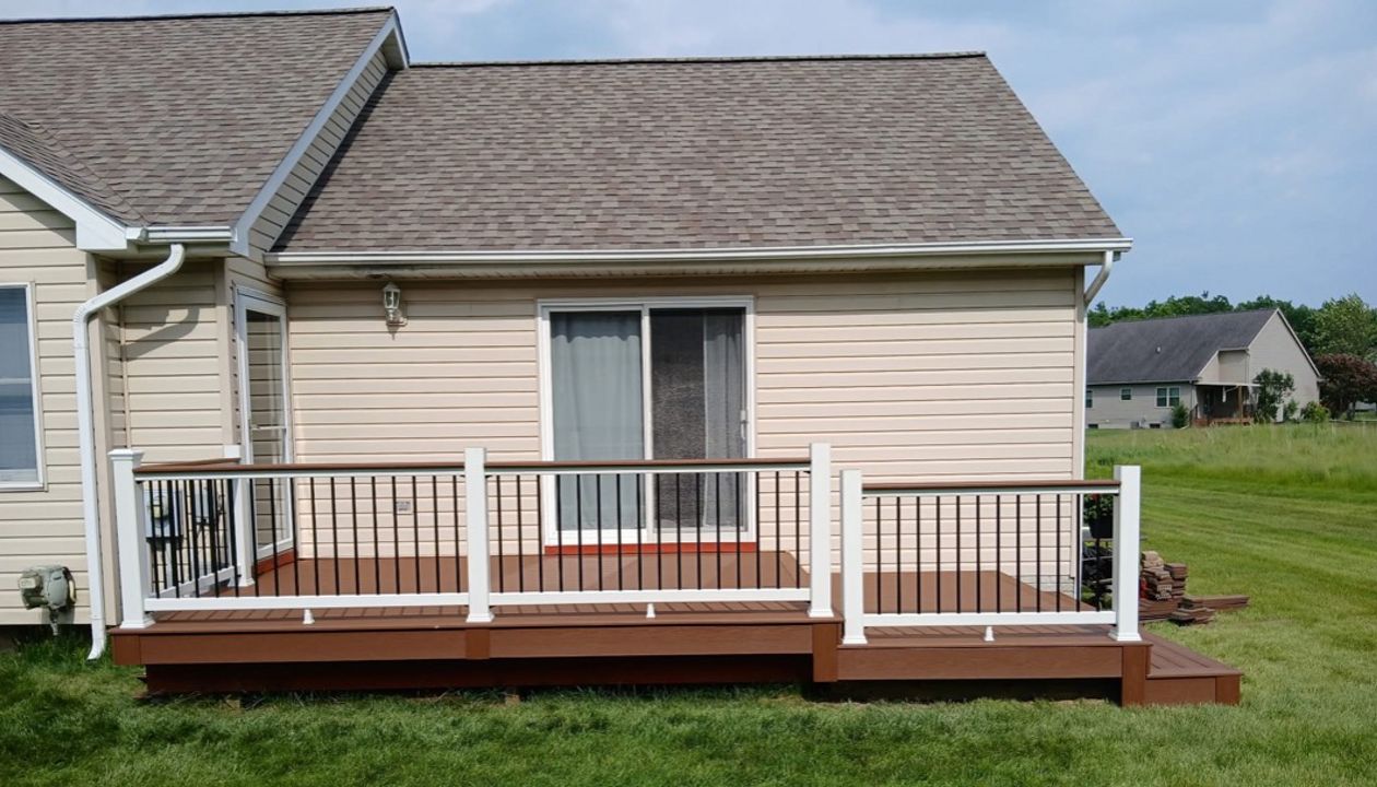 Trex Saddle and Select Railing