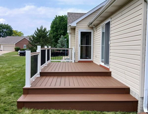 Trex Saddle and Select Railing