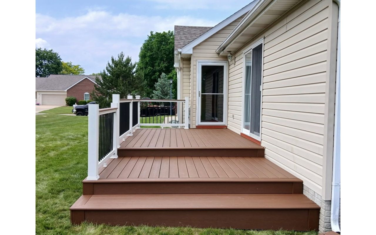 Trex Saddle and Select Railing