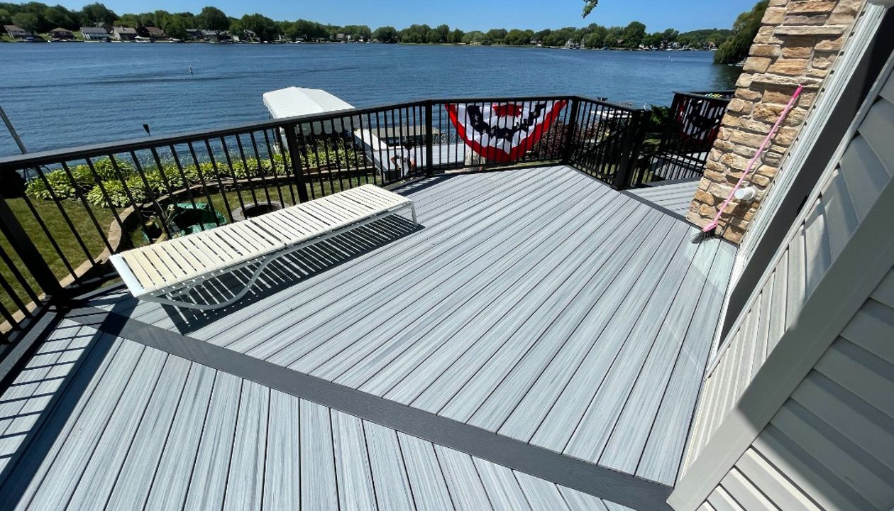 Foggy Wharf with Winchester Grey Borders and Signature Railings