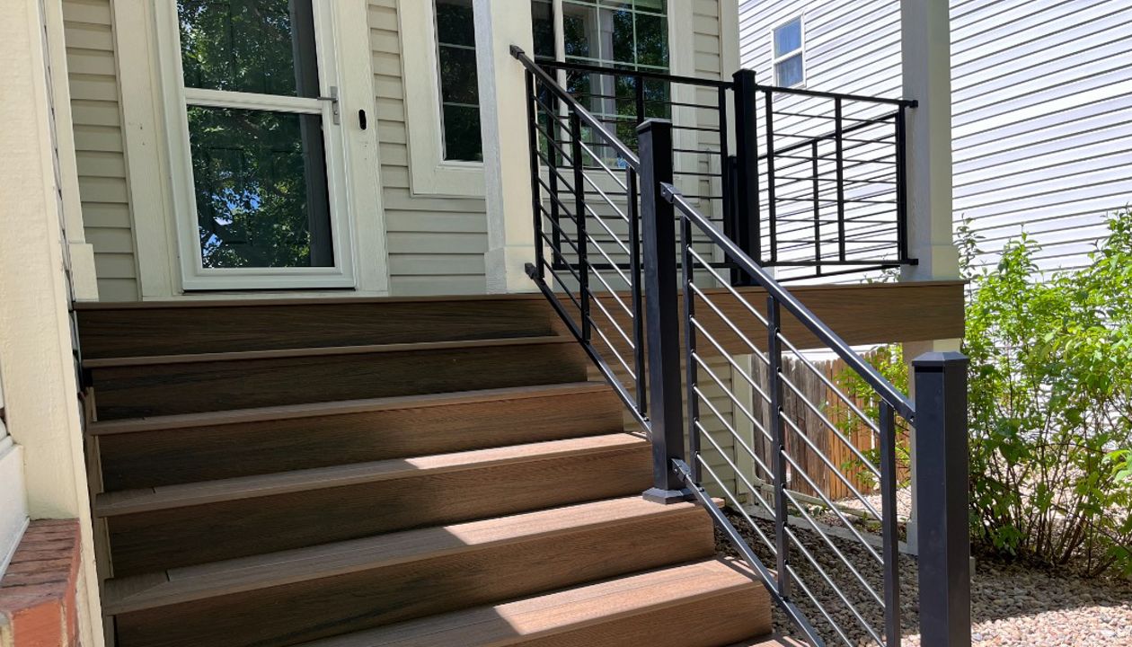 Trex Naturals in Toasted Sand