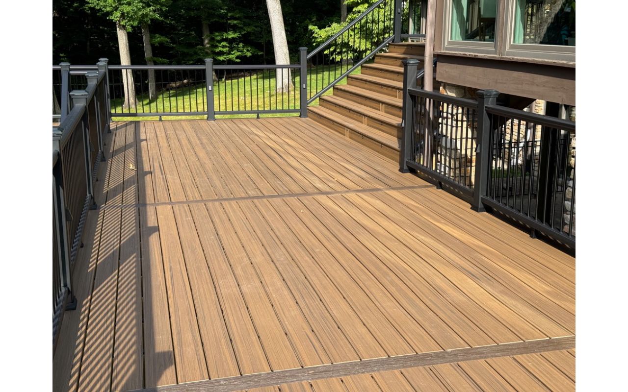 BLACK AND GOLD FOR PITTSBURGH-- HAVANA GOLD AND SPICED RUM ALL BLACK RAILING 20' STAIR CASE WITH RISER LIGHTS
