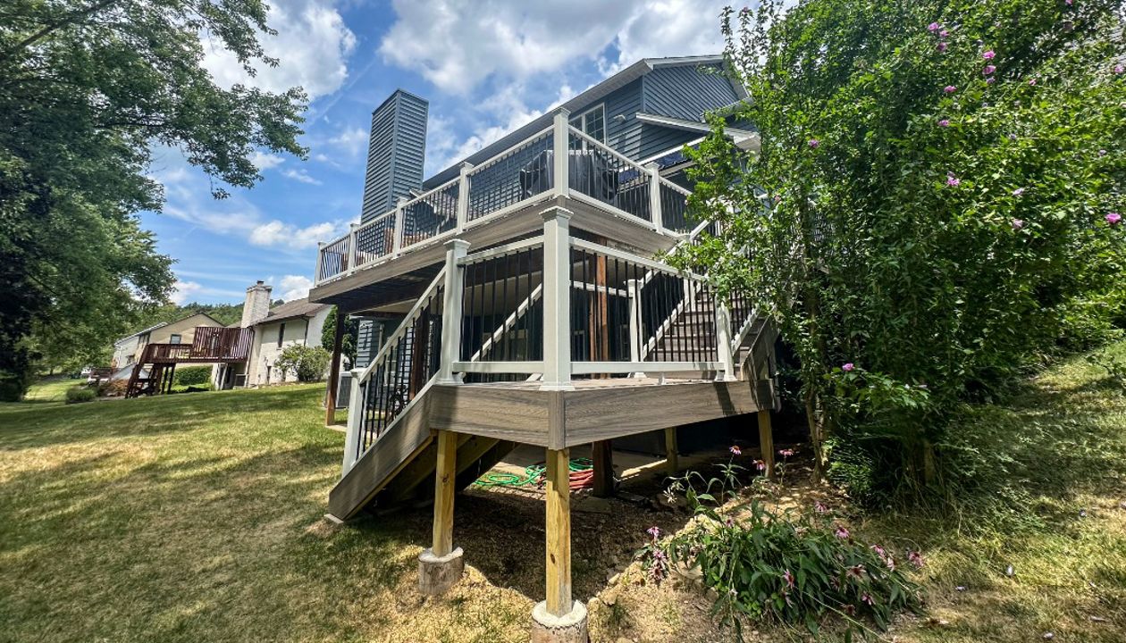 Large Back Deck - Trex Rocky Harbor Decking with Trex Fascia