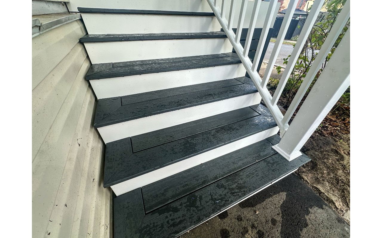 Front Porch - Trex Clam Shell Decking with Trex Fascia