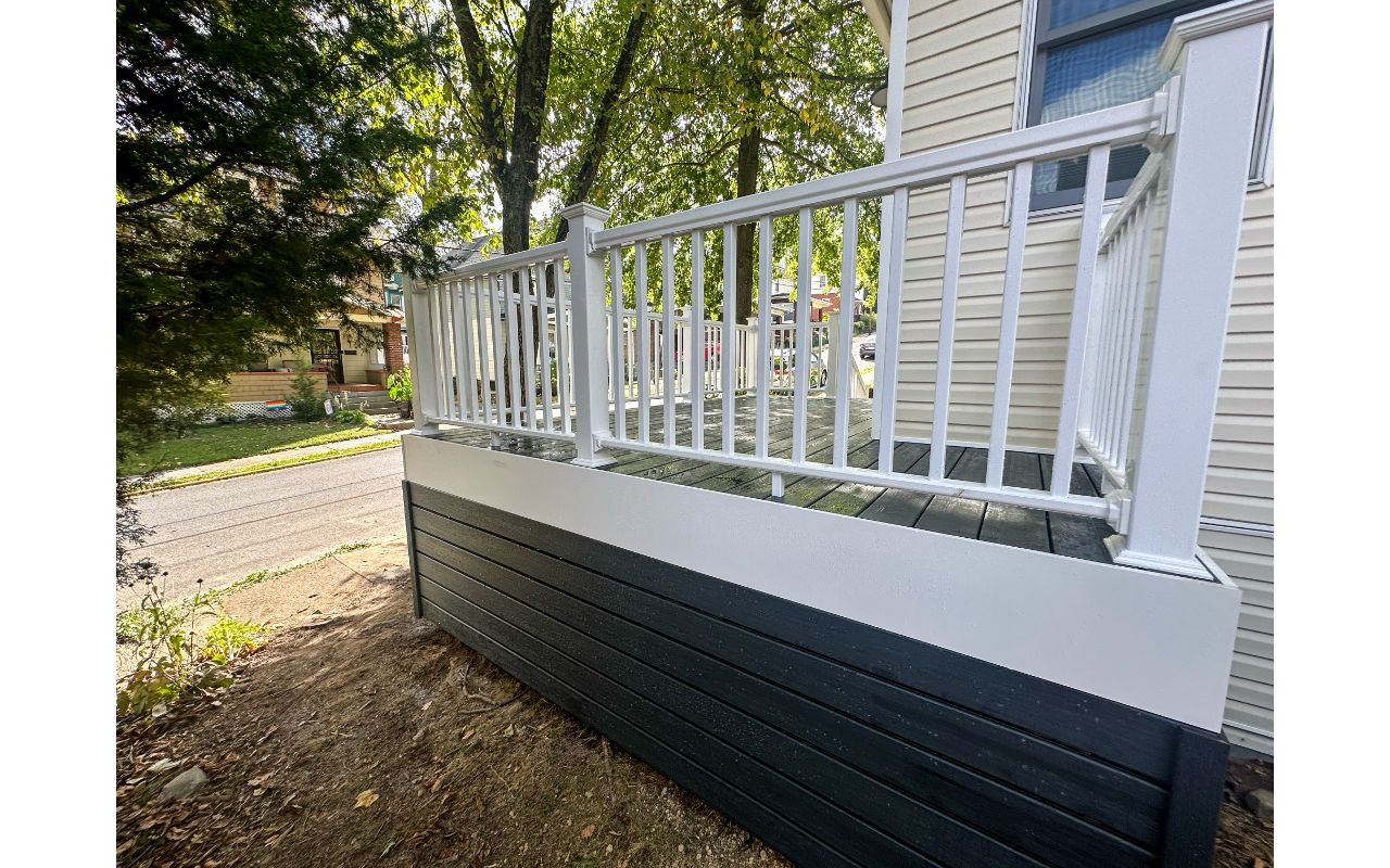 Front Porch - Trex Clam Shell Decking with Trex Fascia