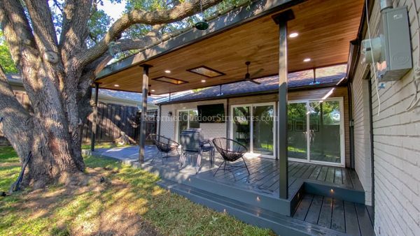 Trex Deck & Modern Outdoor Living Space