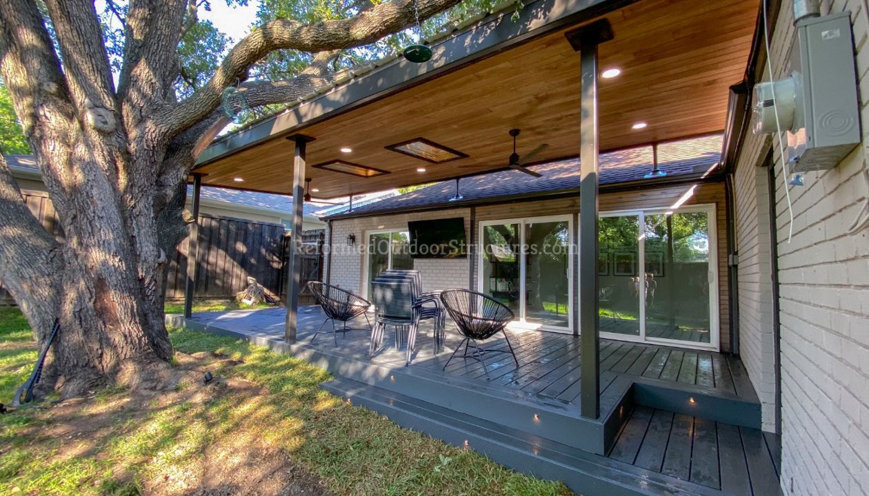 Trex Deck & Modern Outdoor Living Space