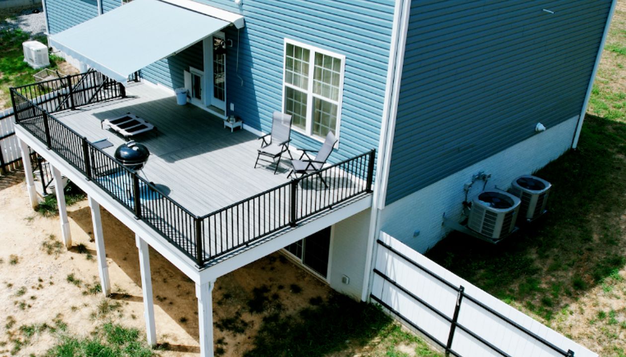 Biscayne with Signature Rails High Deck