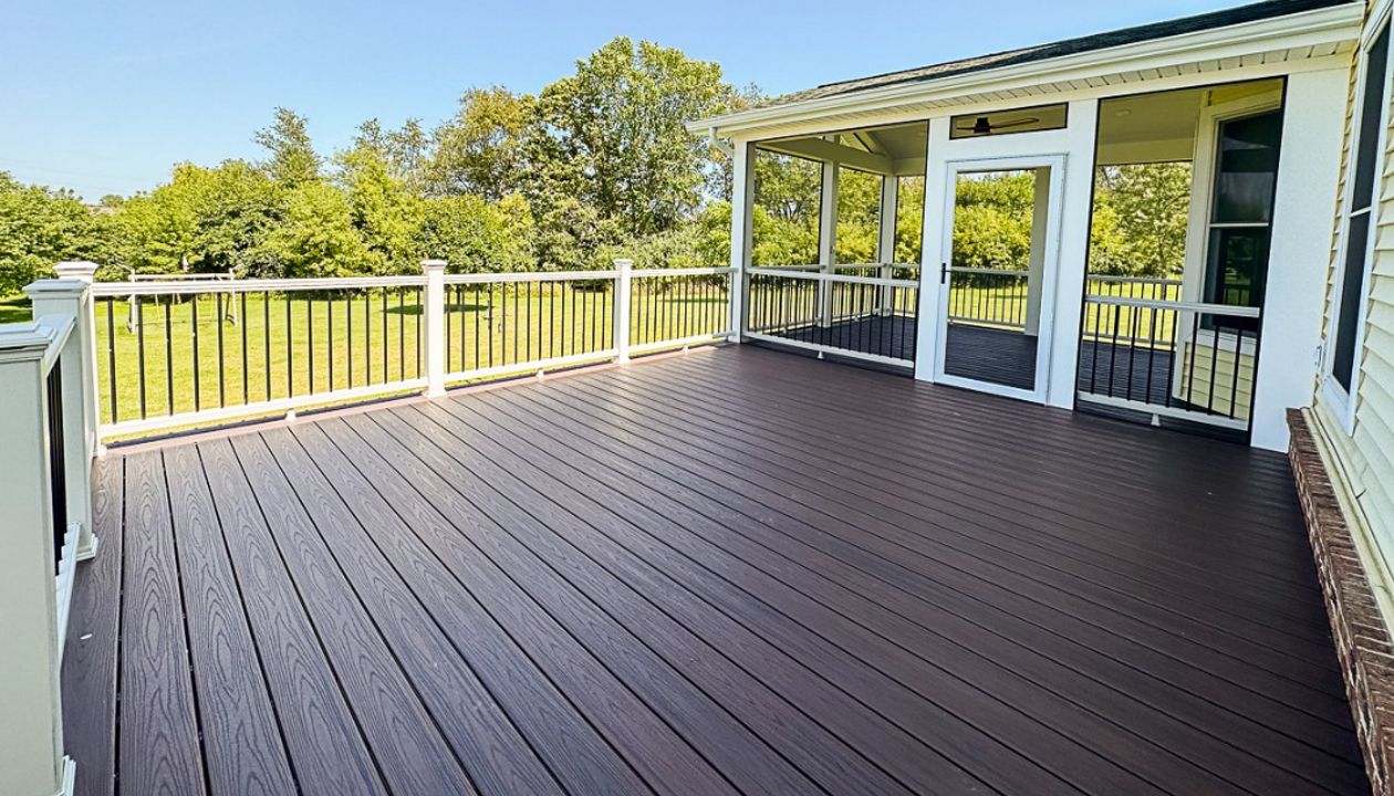 Trex Transcend Lava Rock with Transcend White Railing and Aluminum Balusters