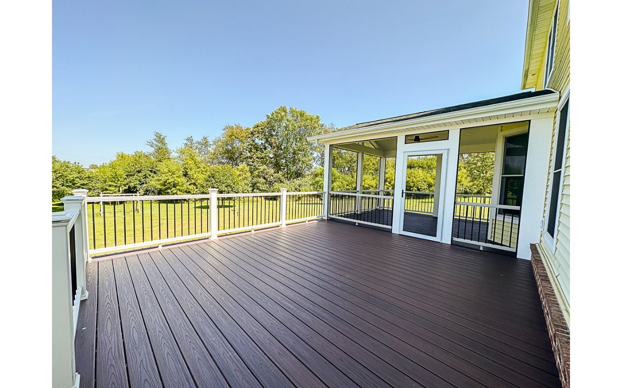 Trex Transcend Lava Rock with Transcend White Railing and Aluminum Balusters