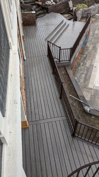 Trex Deck in Rocky Harbor with Bronze Signature Railing