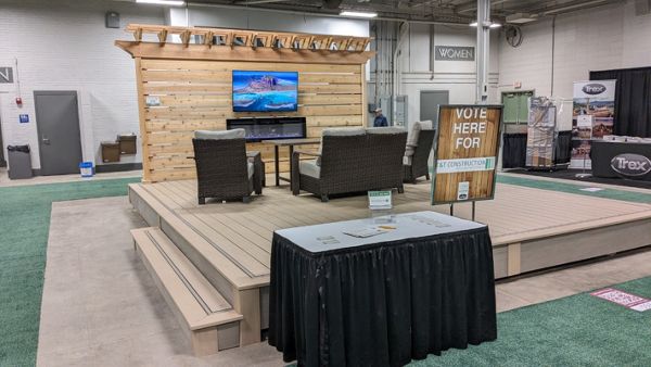 Indiana Flower+Patio Show deck