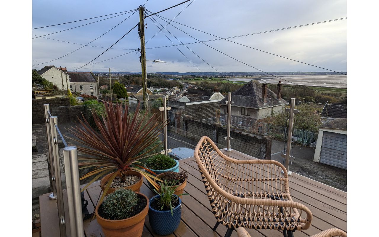 Lineage Jasper deck with a beautiful Estuary view