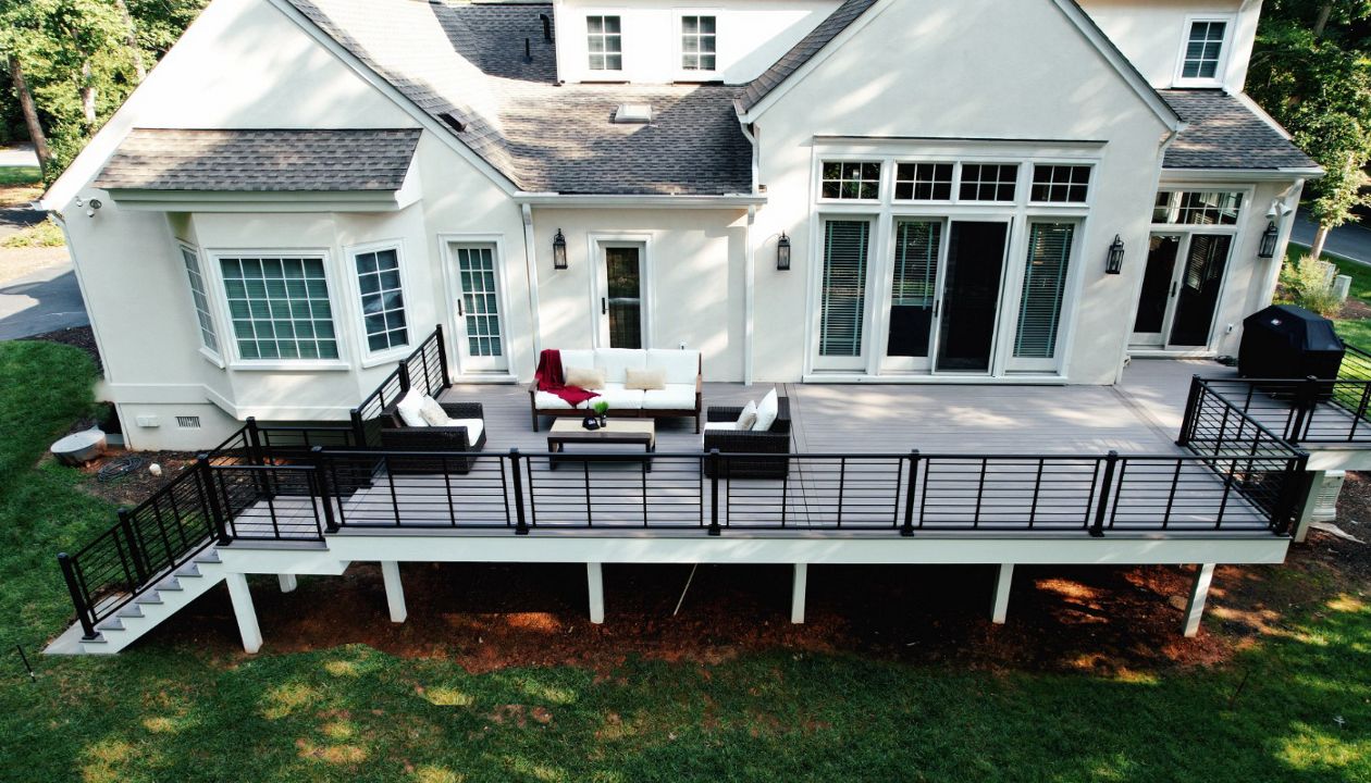 Biscayne with Signature Black Rod Rails