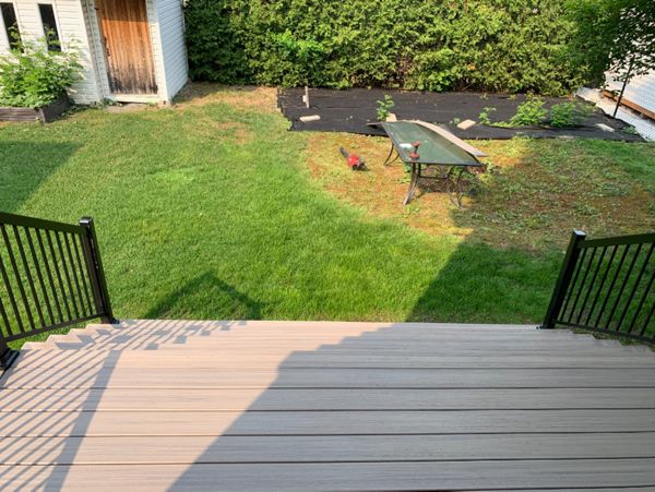 TREX Rocky Harbour. Vieux Longueuil. 2023