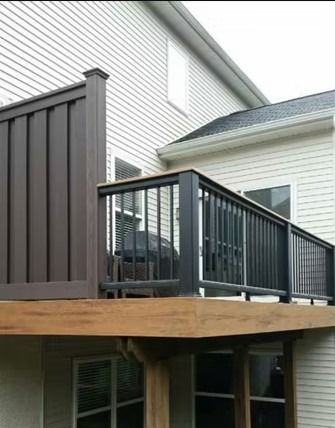 Trex Seclusions privacy fence