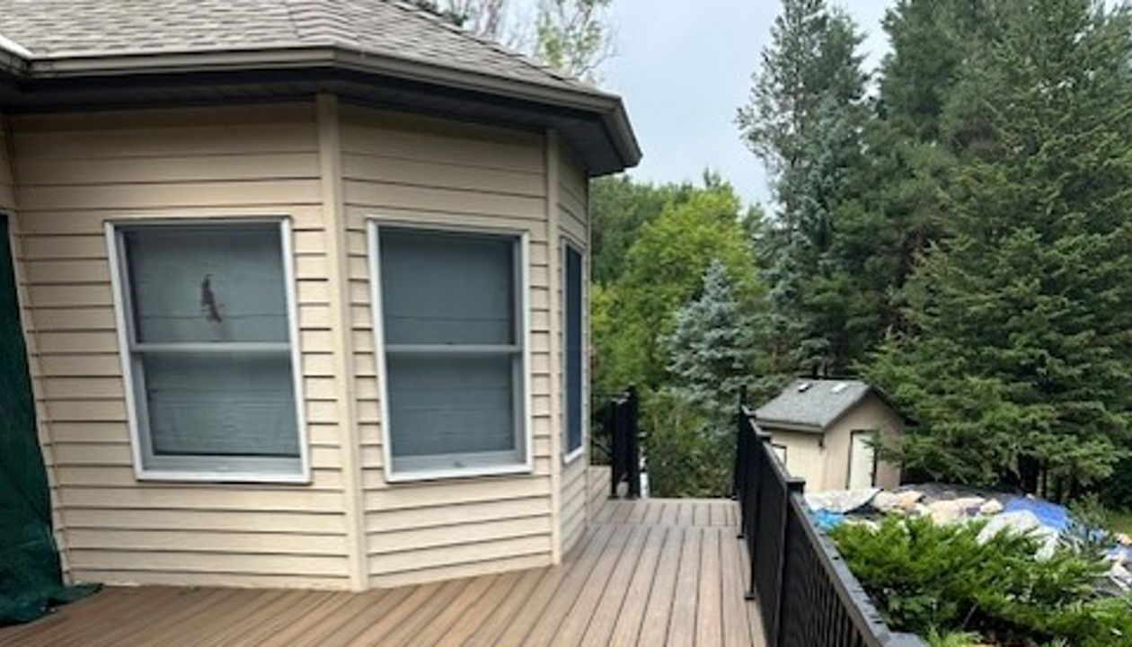 Trex Enhanced Naturals with Trex Select Railings