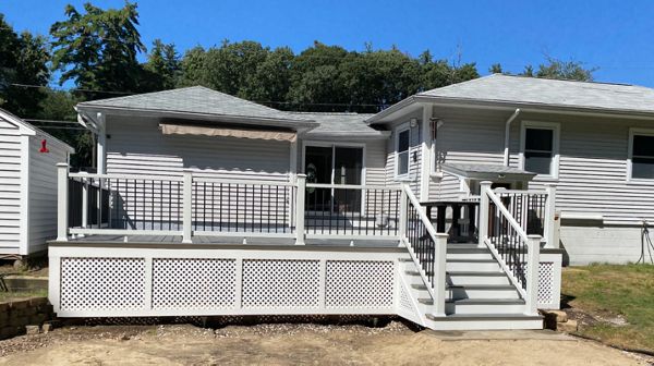 Methuen, MA Professional Building Services Deck in Select Pebble Gray with Select White Railing