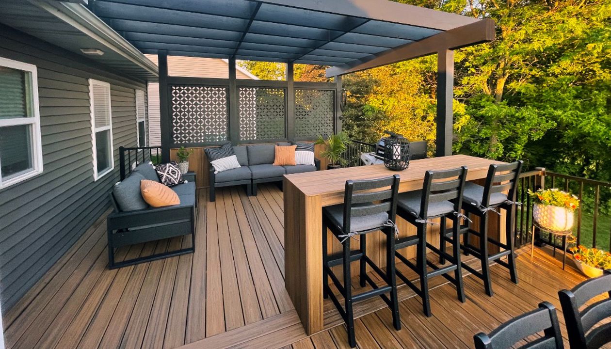 Trex Deck with Trex Signature Rail, Trex Lattice, Trex Furniture and Cedar Pergola