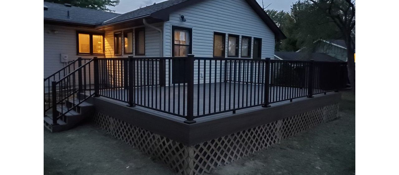 Trex Low Maintenance Transcend Tropical Composite Decking with Trex Signature Aluminum Railing in Bloomington, MN Area