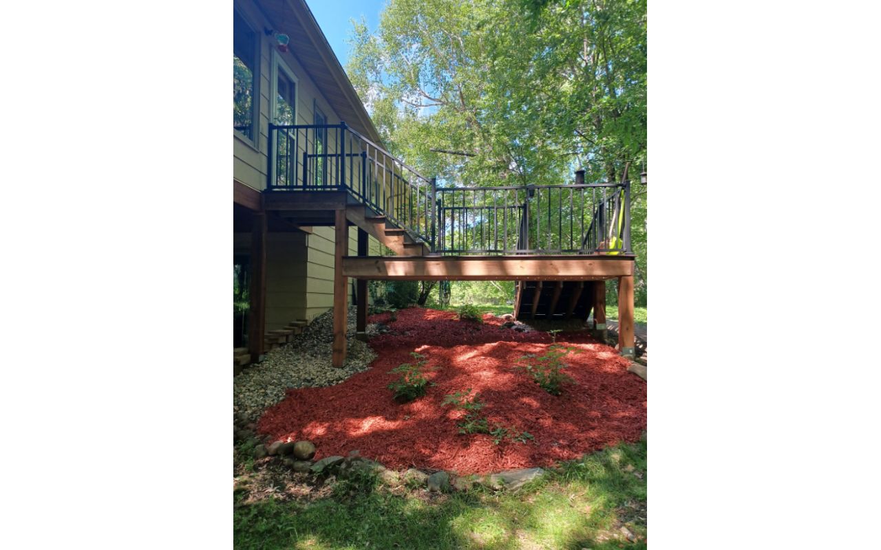 Composite Decking, Trex Select Winchester Grey, Hudson WIS, Krumm Exteriors