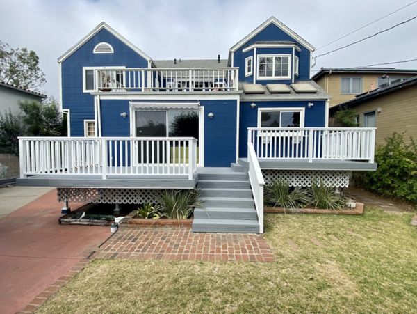 Trex Enhance deck in Foggy Wharf