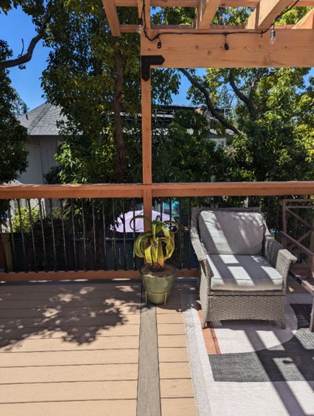 Lineage "Carmel" with "Biscayne" border