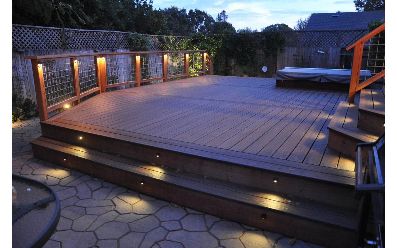 Transcend "Spiced Rum" with lighting