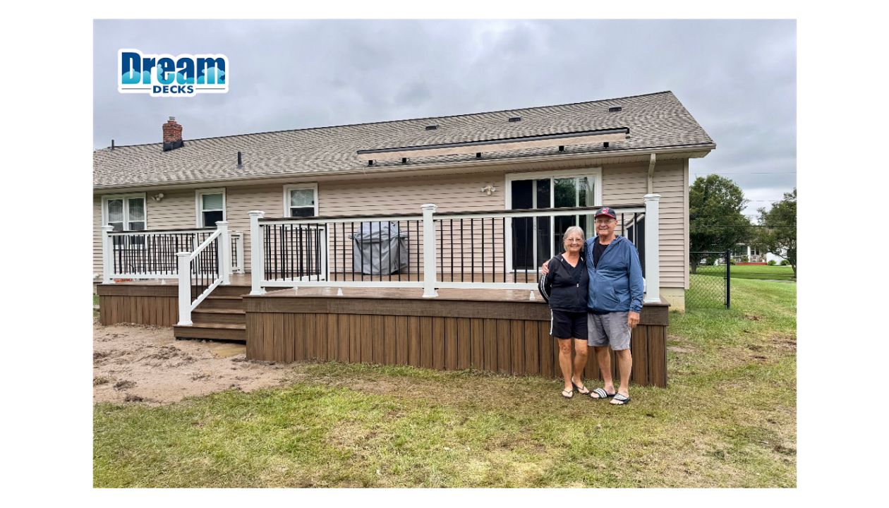 Built right, and it shows.  This deck features Trex Enhance Naturals Toasted Sand decking, fascia, and solid skirting for a seamless finish, paired with Trex Select railing and a Spiced Rum drink rail. A clean, low-maintenance upgrade built to last.