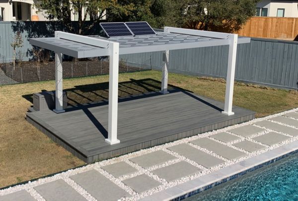 Trex Transcends "Island Mist" & Trex Pergola