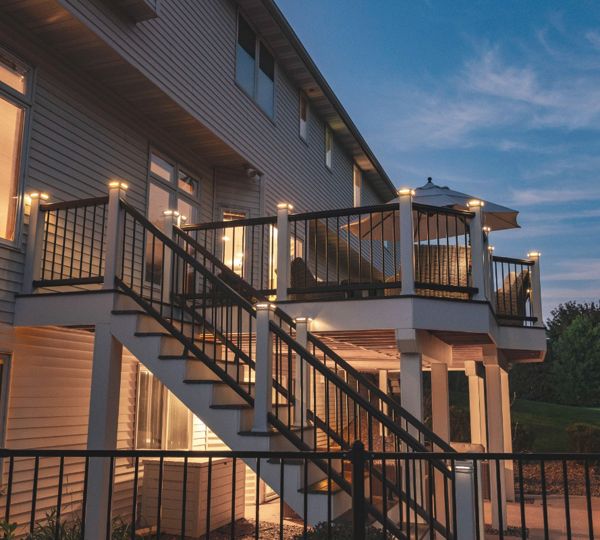 Trex Deck with Trex Transcend Railing