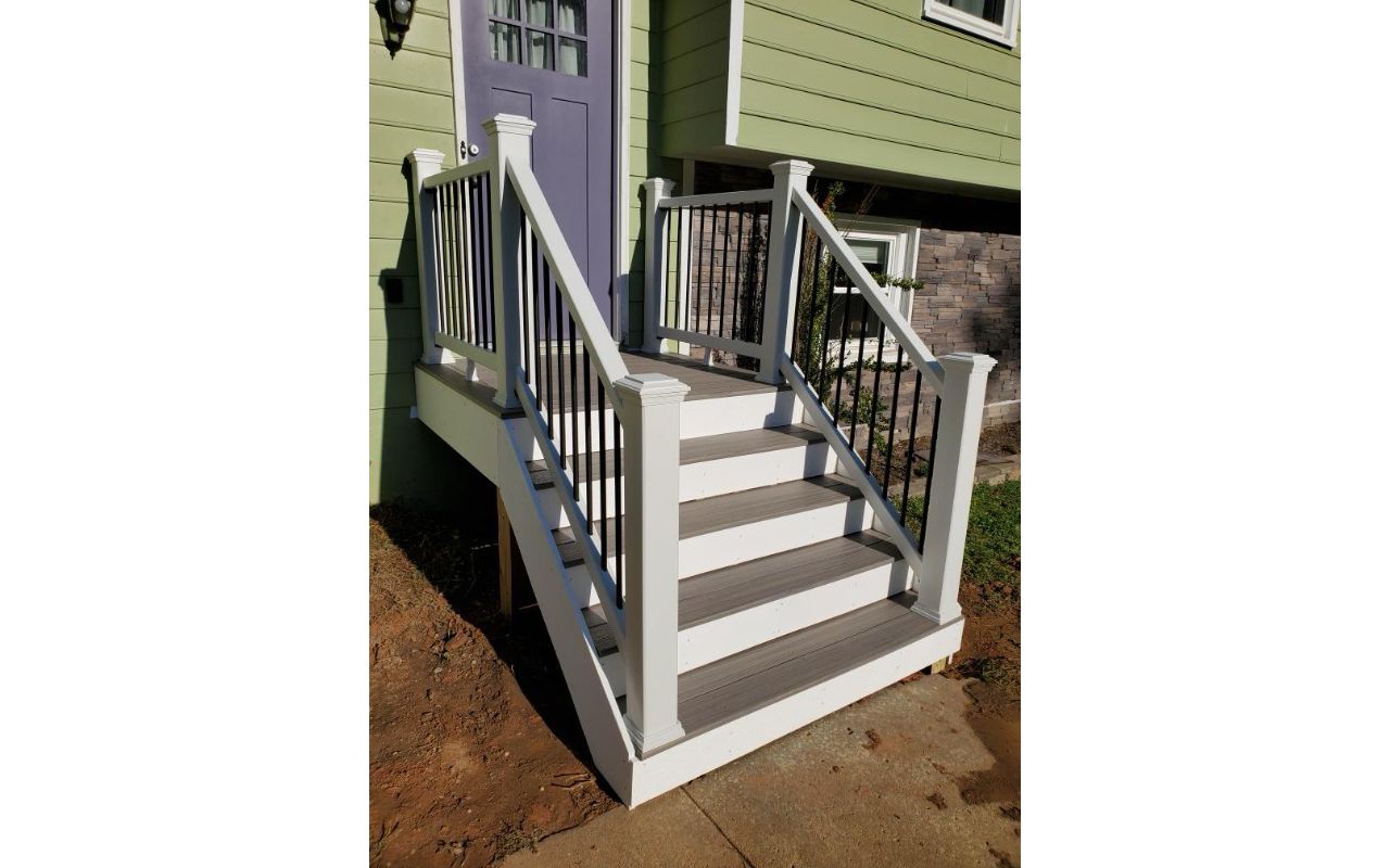 Stair Entrance Using Trex Enhance Naturals Rocky Harbor Decking and Trex Select Railing