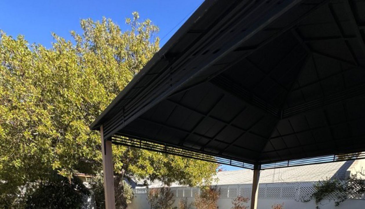 Foggy Wharf Courtyard Deck 4