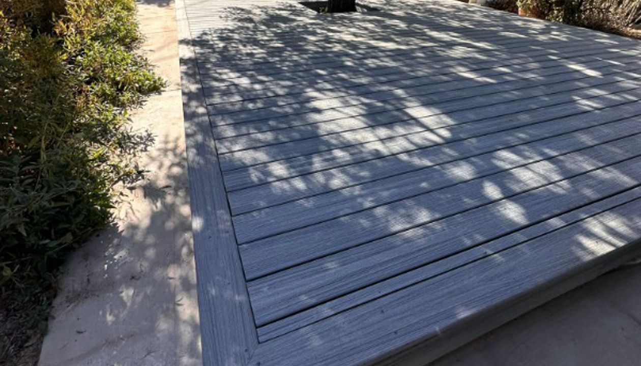 Foggy Wharf Courtyard Deck 5