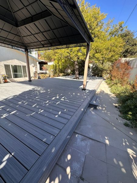 Foggy Wharf Courtyard Deck 6