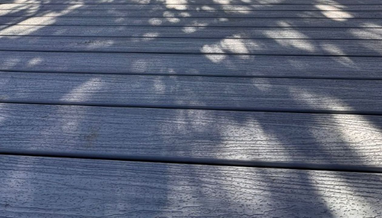 Foggy Wharf Courtyard Deck 1