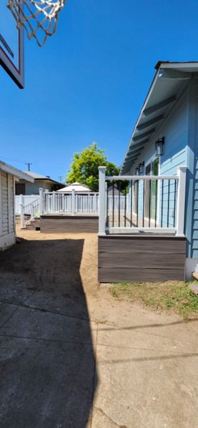 TREX Rocky Harbor Deck