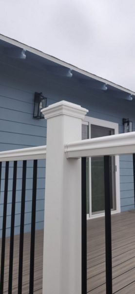 TREX Guardrail Post Cap and Handrail