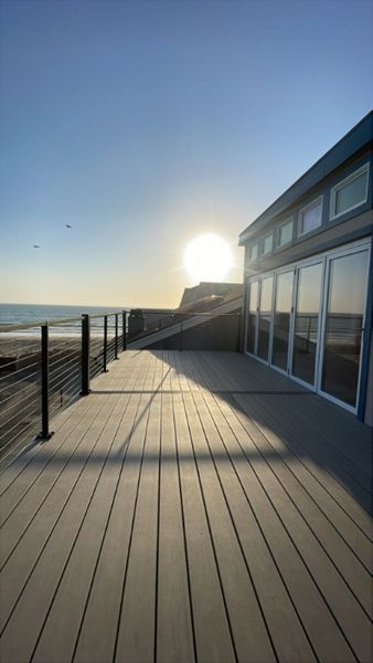 Trex composite deck and aluminum cable railing