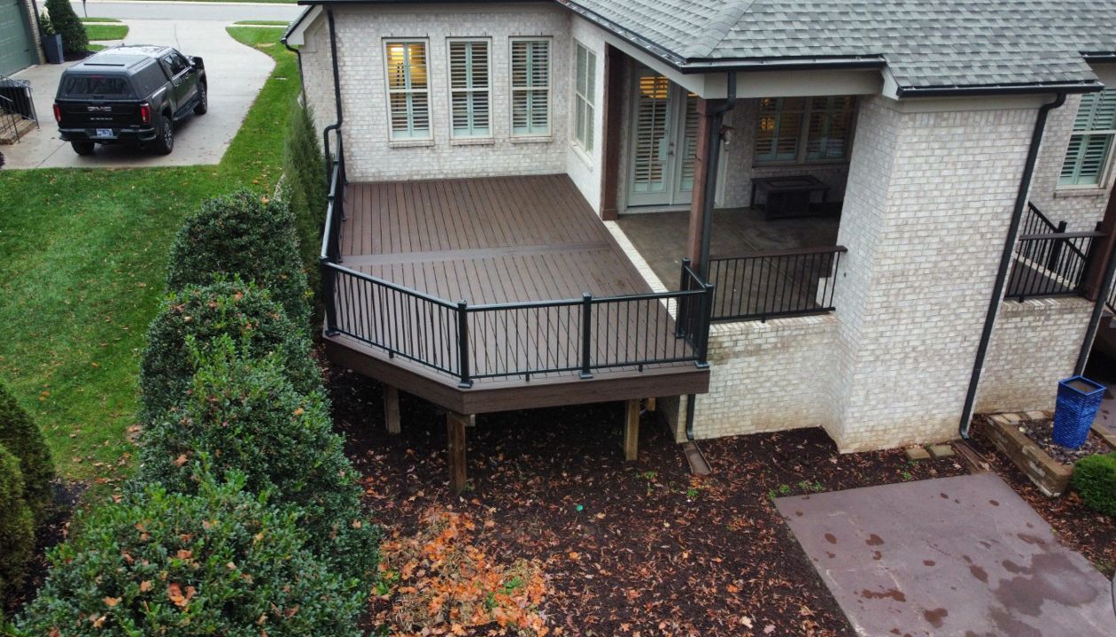 Trex Transcend Lava Rock and Black Aluminum Railing