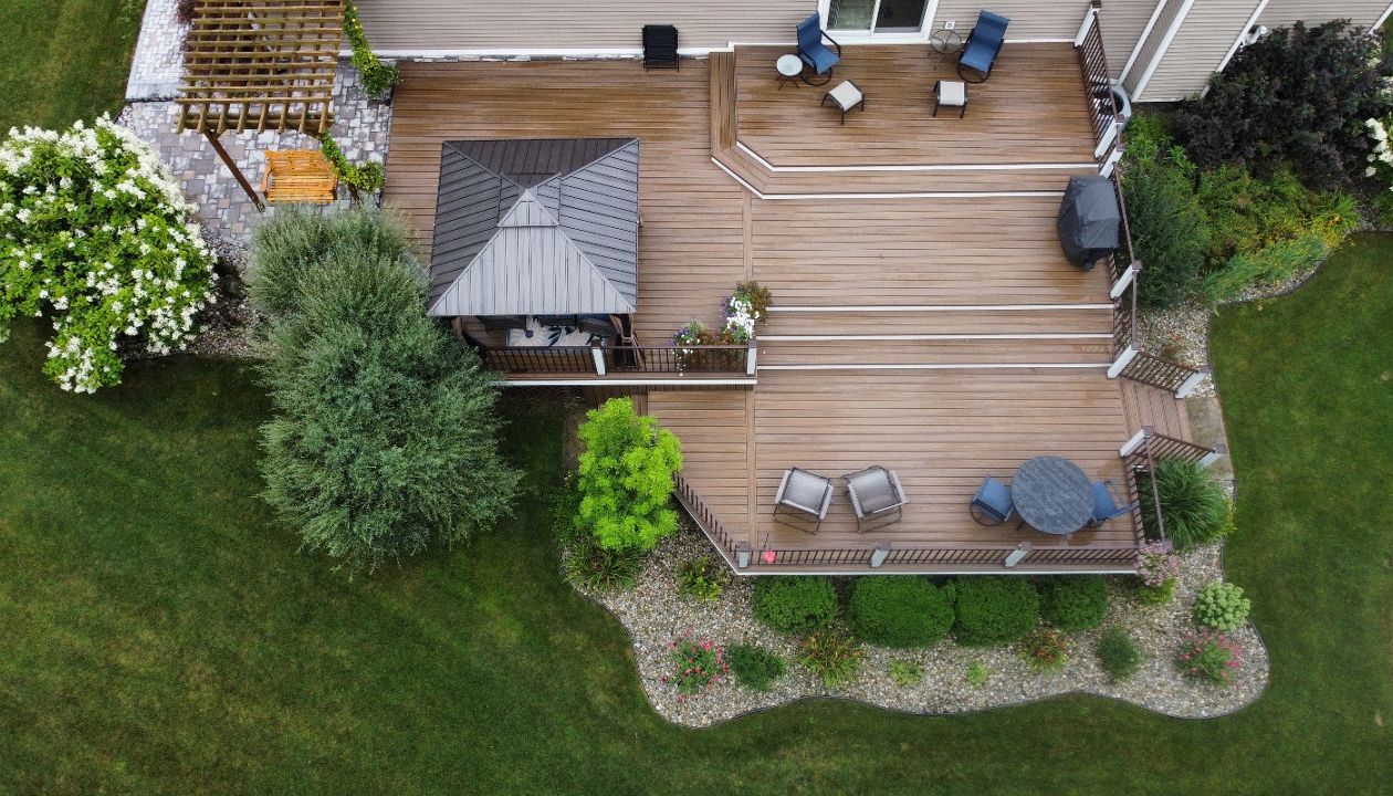 Havana Gold deck in Fenton, Michigan